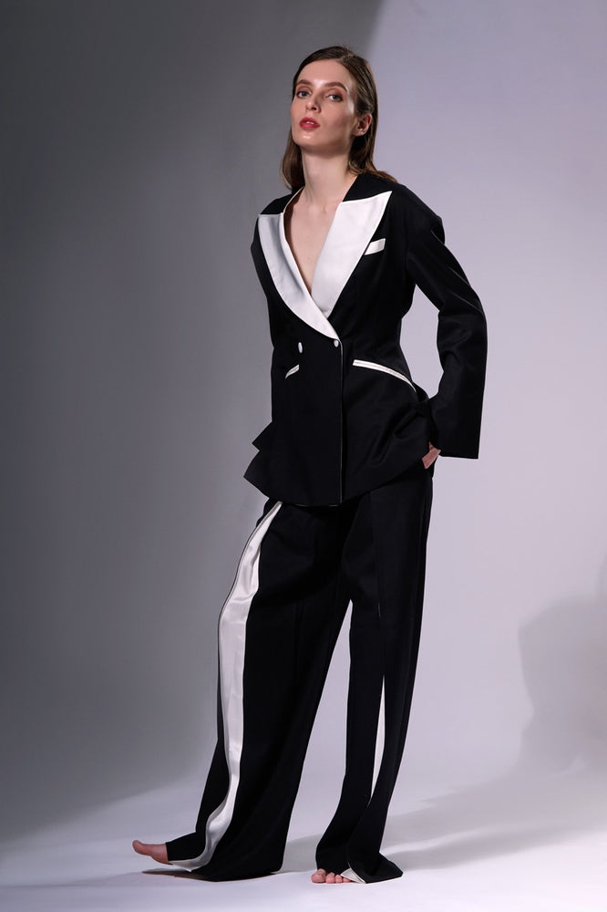 
            
                Load image into Gallery viewer, Black Wool Tailored Blazer with White Lapel, Black and White Wool Trousers with Front Pleating detail
            
        