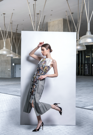 
            
                Load image into Gallery viewer, Hand drawn floral pattern silk dress with detachable wool pieces along the waist
            
        